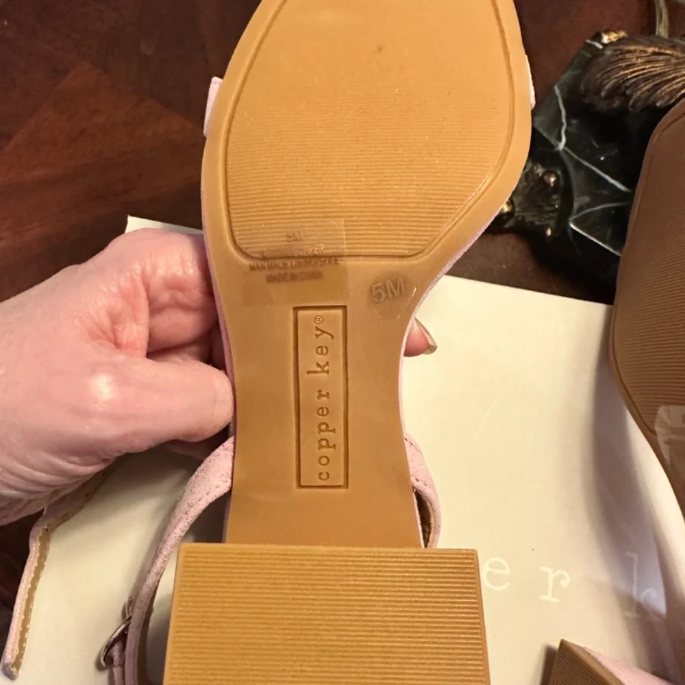 Sandals - Picture 5 of 5